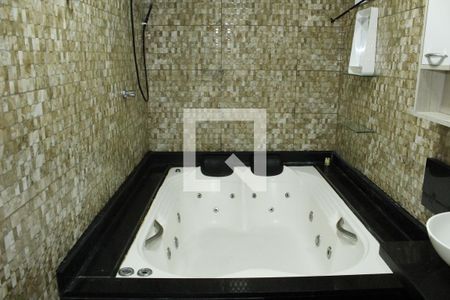 Casa para alugar com 240m², 2 quartos e 2 vagasBanheiro