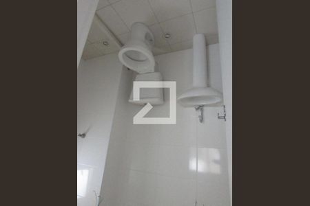 Banheiro de apartamento à venda com 1 quarto, 24m² em Paraíso do Morumbi, São Paulo