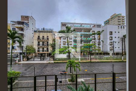 Vista da Sacada de apartamento para alugar com 4 quartos, 84m² em Jardim Guaiuba, Guarujá