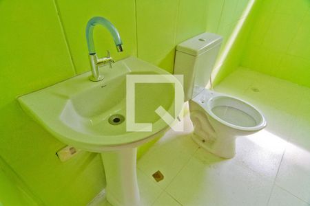 Casa à venda com 145m², 3 quartos e 2 vagas Casa à venda com 145m², 3 quartos e 2 vagasBanheiro da Suíte