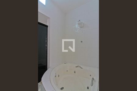 Casa à venda com 145m², 3 quartos e 2 vagas Casa à venda com 145m², 3 quartos e 2 vagasBanheiro da Suíte 2