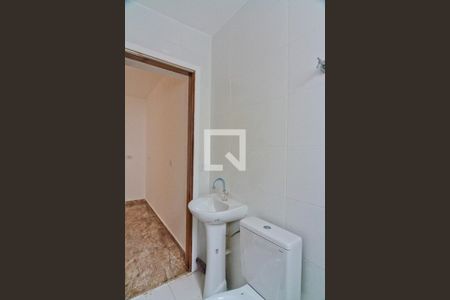 Casa à venda com 145m², 3 quartos e 2 vagas Casa à venda com 145m², 3 quartos e 2 vagasBanheiro de Serviço