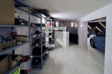 Casa à venda com 520m², 6 quartos e 4 vagasPiso 0: Garagem