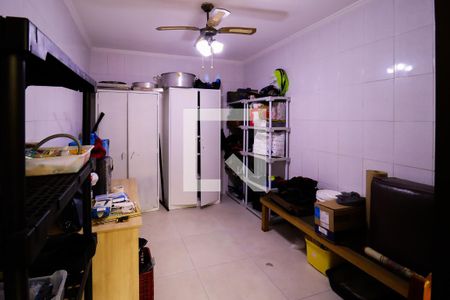 Casa à venda com 520m², 6 quartos e 4 vagasPiso 1:  Depósito