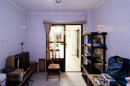 Casa à venda com 520m², 6 quartos e 4 vagasPiso 1:  Depósito