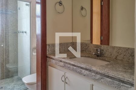 Apartamento para alugar com 135m², 4 quartos e 3 vagas Apartamento para alugar com 135m², 4 quartos e 3 vagasBanheiro