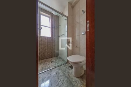 Apartamento para alugar com 135m², 4 quartos e 3 vagas Apartamento para alugar com 135m², 4 quartos e 3 vagasBanheiro
