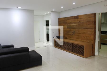 Sala de casa para alugar com 4 quartos, 180m² em Jardim Passargada I, Cotia