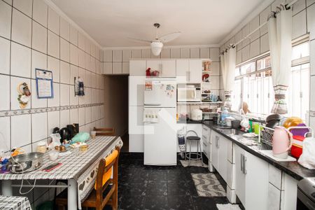 Casa para alugar com 150m², 3 quartos e 2 vagasCozinha