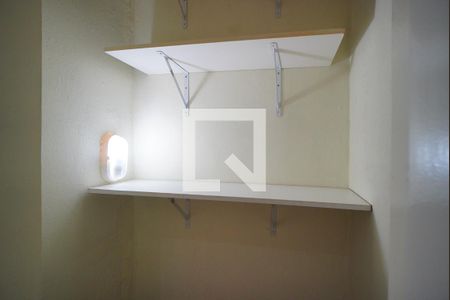 Casa à venda com 158m², 2 quartos e 1 vagaArmário