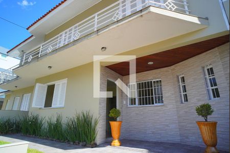 Casa à venda com 158m², 2 quartos e 1 vagaFachada