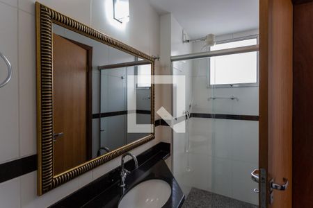 Banheiro da Suíte de apartamento para alugar com 3 quartos, 70m² em Funcionários, Belo Horizonte