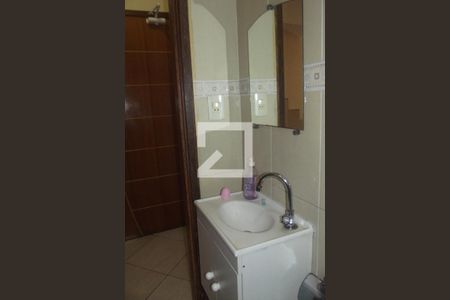 Casa à venda com 196m², 3 quartos e 1 vagaBanheiro 