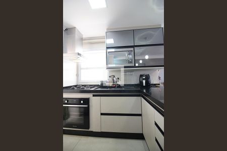 Apartamento à venda com 75m², 2 quartos e 2 vagasCozinha 