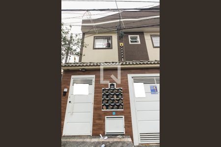 Apartamento para alugar com 46m², 2 quartos e sem vaga Apartamento para alugar com 46m², 2 quartos e sem vagaFachada