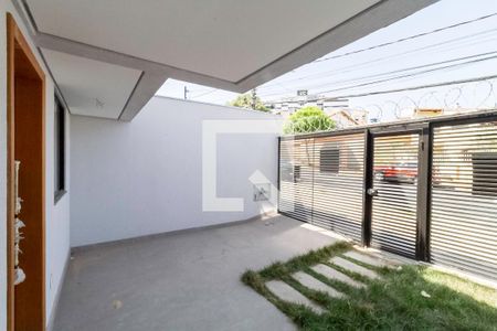 Casa à venda com 130m², 3 quartos e 2 vagas Casa à venda com 130m², 3 quartos e 2 vagasGaragem