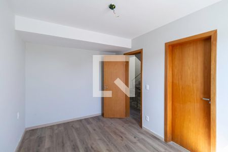 Casa à venda com 130m², 3 quartos e 2 vagas Casa à venda com 130m², 3 quartos e 2 vagasSuíte