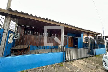 Casa à venda com 90m², 3 quartos e 2 vagasFachada