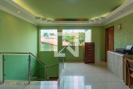 Sala 2 de casa à venda com 3 quartos, 553m² em Santa Terezinha, Belo Horizonte