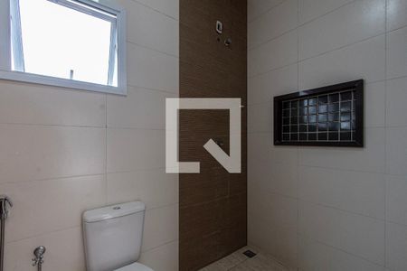 Casa de condomínio para alugar com 84m², 3 quartos e 2 vagasBanheiro