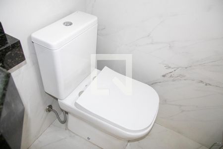 Lavabo de casa para alugar com 2 quartos, 120m² em Vila Nivi, São Paulo