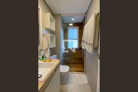 Apartamento para alugar com 132m², 3 quartos e 2 vagasBanheiro Corredor
