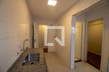Apartamento à venda com 72m², 2 quartos e 1 vagaCozinha