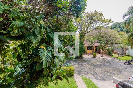 Casa de condomínio à venda com 290m², 4 quartos e 3 vagasVista