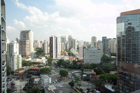 Apartamento à venda com 236m², 3 quartos e 4 vagasVista