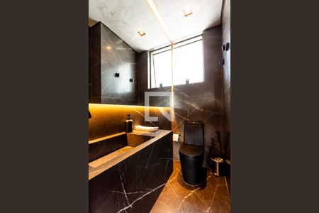 Apartamento à venda com 236m², 3 quartos e 4 vagasLavabo