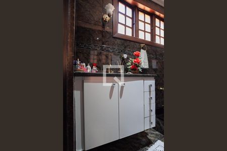 Casa à venda com 360m², 3 quartos e 3 vagasBanheiro da suíte 3