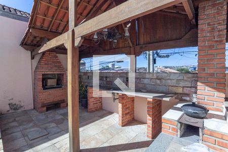 Casa à venda com 360m², 3 quartos e 3 vagasFogão a lenha 