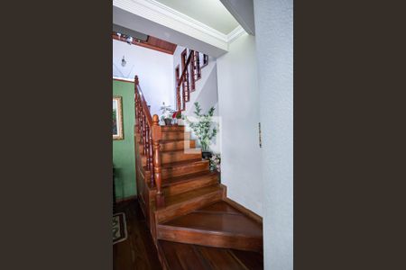 Escada de casa à venda com 3 quartos, 360m² em Glória, Belo Horizonte