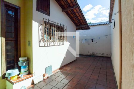 Casa à venda com 360m², 3 quartos e 3 vagasQuintal