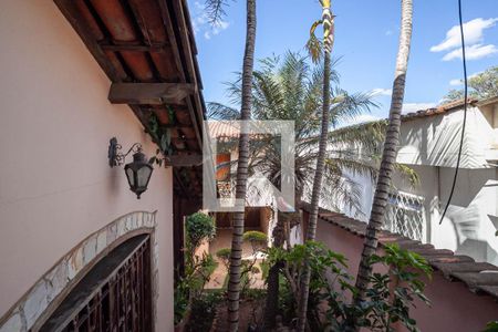 Casa à venda com 360m², 3 quartos e 3 vagasVista da suíte 1