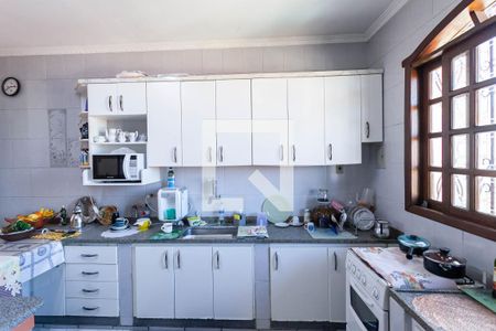 Casa à venda com 360m², 3 quartos e 3 vagasCozinha 