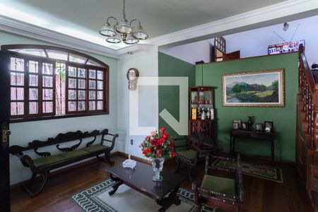 Sala 1 de casa à venda com 3 quartos, 360m² em Glória, Belo Horizonte