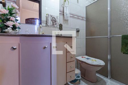 Casa à venda com 360m², 3 quartos e 3 vagasBanheiro da suíte 1