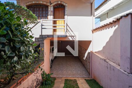 Casa à venda com 360m², 3 quartos e 3 vagasGaragem