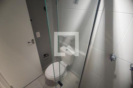 Banheiro de kitnet/studio à venda com 1 quarto, 27m² em Perdizes, São Paulo