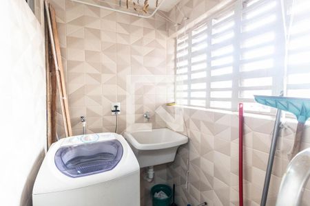 Apartamento à venda com 57m², 2 quartos e sem vaga Apartamento à venda com 57m², 2 quartos e sem vagaÁrea de Serviço