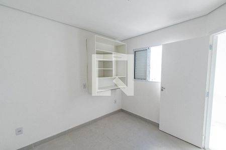 Quarto 1 de apartamento para alugar com 2 quartos, 40m² em Vila Monumento, São Paulo