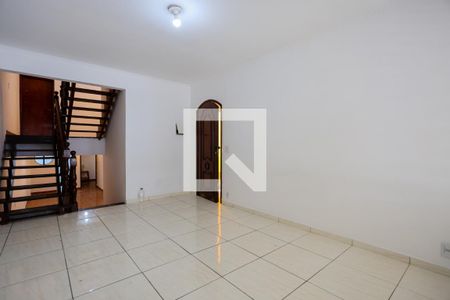 Sala de estar de casa à venda com 5 quartos, 133m² em Vila Maria Luisa, São Paulo