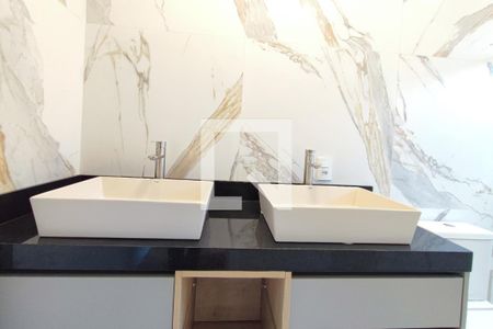 Casa para alugar com 116m², 3 quartos e 2 vagasBanheiro Suíte