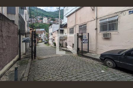 Casa à venda com 120m², 2 quartos e 1 vagaFachada