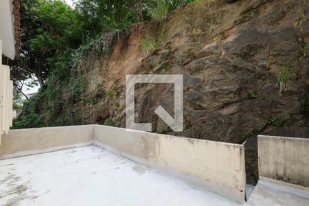 Casa à venda com 120m², 2 quartos e 1 vagaTerraço