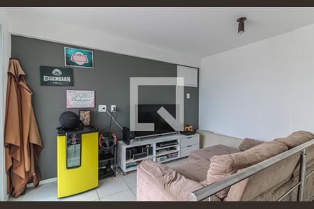 Apartamento à venda com 198m², 4 quartos e 2 vagas Apartamento à venda com 198m², 4 quartos e 2 vagasSala TV - Segundo andar cobertura