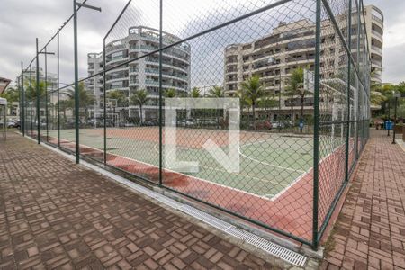 Apartamento à venda com 198m², 4 quartos e 2 vagas Apartamento à venda com 198m², 4 quartos e 2 vagasÁrea comum - quadra poliesportiva