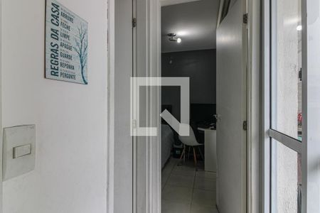 Apartamento à venda com 198m², 4 quartos e 2 vagas Apartamento à venda com 198m², 4 quartos e 2 vagasSuíte 4 - corredor