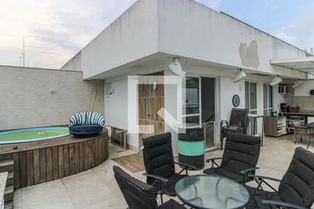 Apartamento à venda com 198m², 4 quartos e 2 vagas Apartamento à venda com 198m², 4 quartos e 2 vagasTerraço